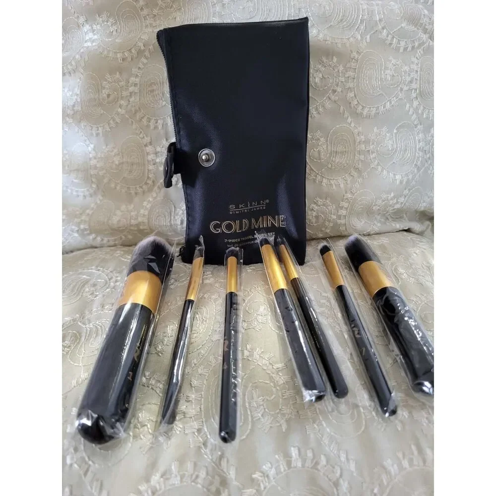 skinn cosmetics good as gold kit /palette color description